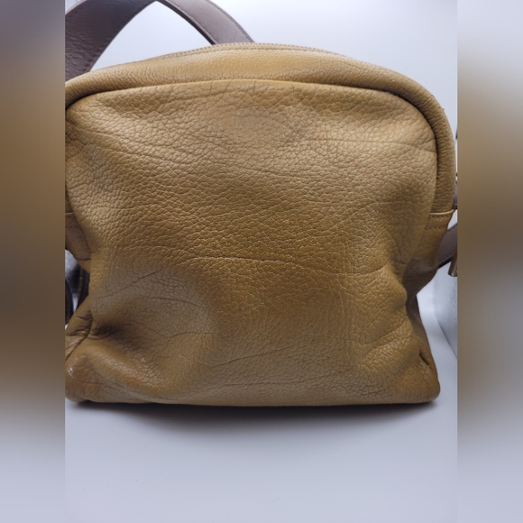 LOEWE Crossbody Anagram Logo Leather Shoulder Bag - Picture 2 of 7